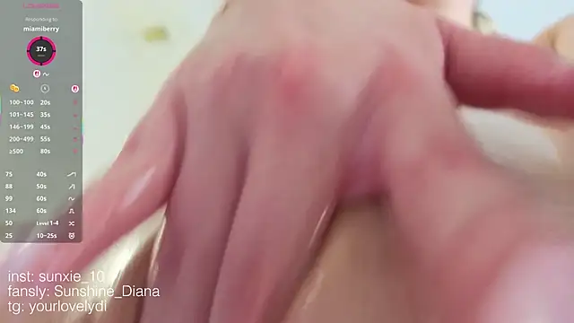 sunshine_diana (F teen) - pussy tease