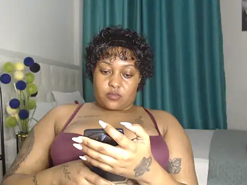 Mamacita_Boo