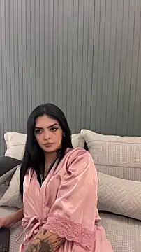 Watch AliceRitter live on EroticFlix - High definition streams