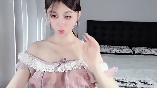 lvy-w (F young) - 精液滴胸