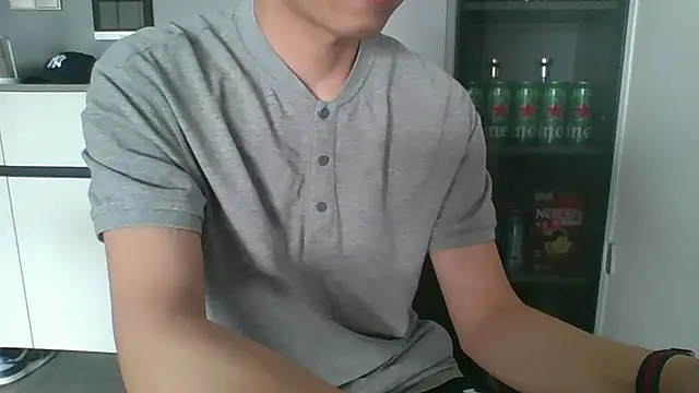 nole_china7 (Ask my age) - talk / fun / cum