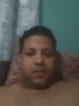 BustlingShirt webcam