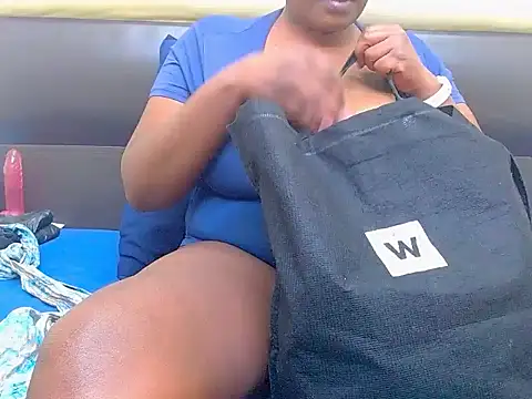 SexyBoobs44DD live sex cam