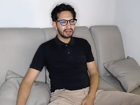 thomass1018 webcam