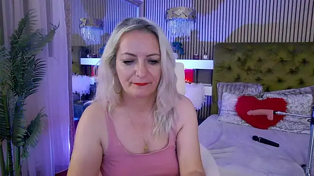 LadyTouch webcam