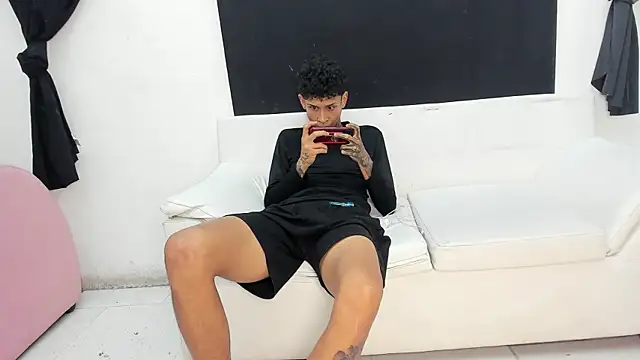 self_love46 webcam