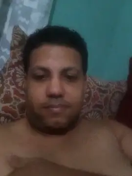 BustlingShirt webcam
