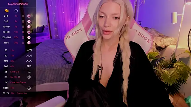 AnyaTaylor_ webcam