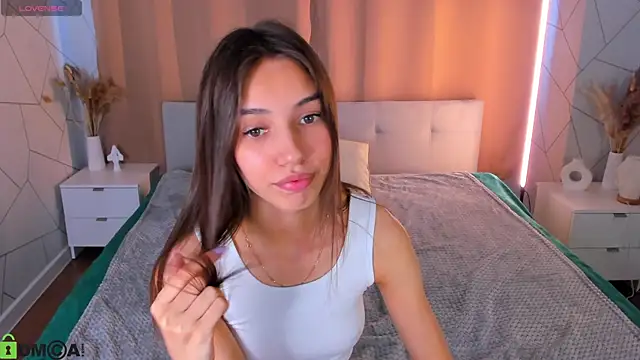 Tiffany-Grace live sex cam