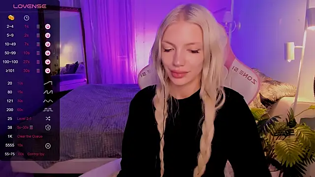 AnyaTaylor_ webcam