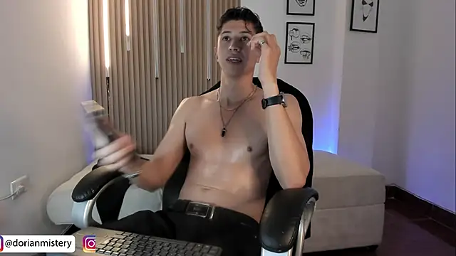 Dorianmistery2322_ webcam