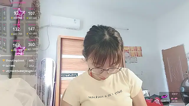 Lili_666 webcam
