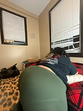 Watch Tillymarie live on EroticFlix - High definition streams