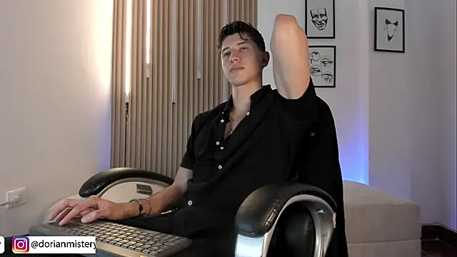 Dorianmistery2322_ webcam
