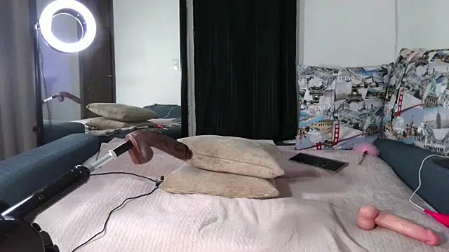 Carla-Bonny18 webcam