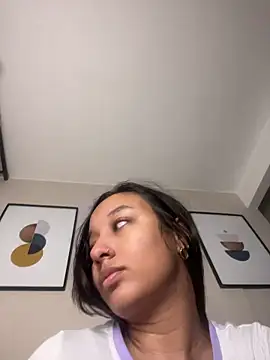 DianaHopson webcam