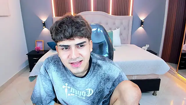 Tommy18__ webcam