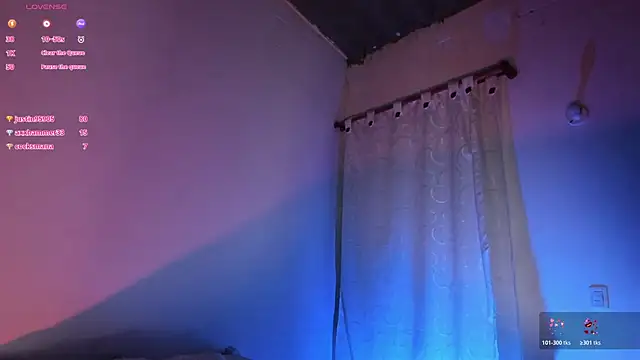 adara_evanss webcam