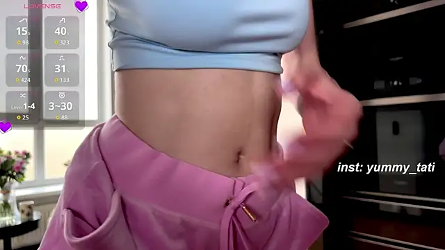 YummyTati webcam