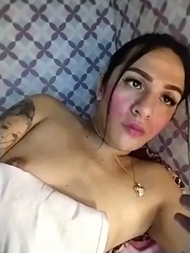Yourbabyshane webcam