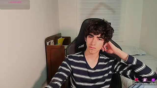 Nude_Boy18 webcam