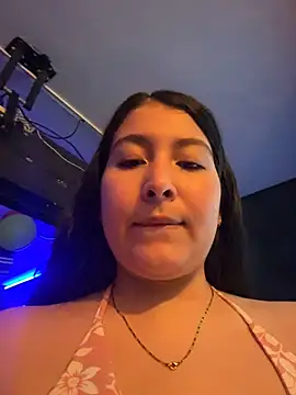 evelyn_1702 webcam