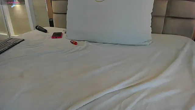 bella_novoa webcam