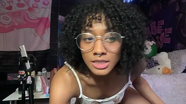 OopsItsLexxa webcam