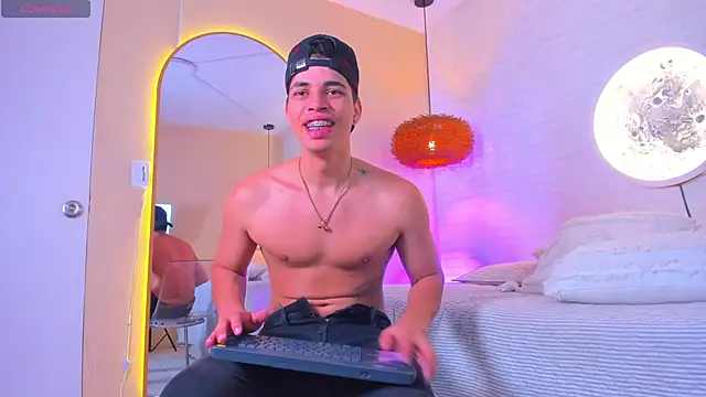 Benjamin_More webcam