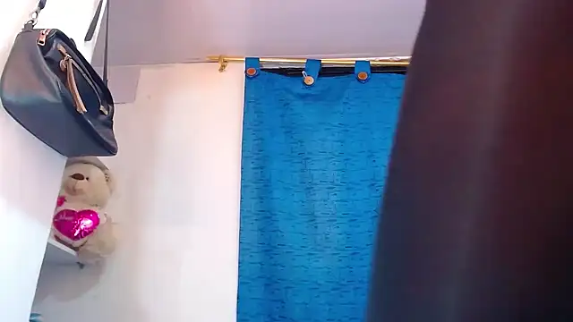Lufe_Black webcam