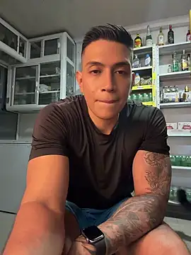 OliverWest04 webcam