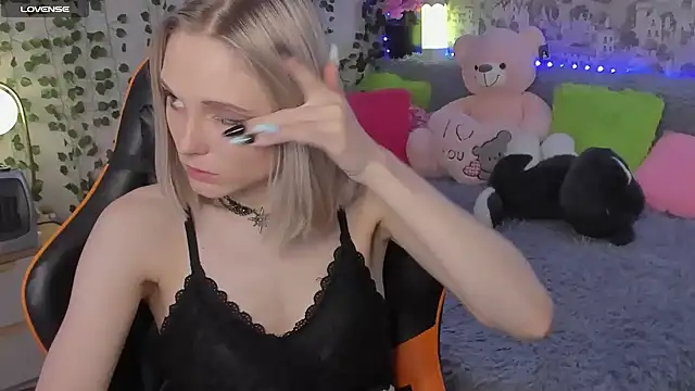Gina_Gina_love webcam