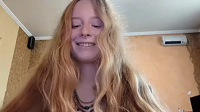 KateVibe_01 webcam