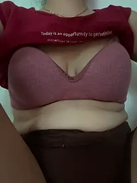 milk_mom99 - Milk_Mom99's free webcam - UK Sex Cams