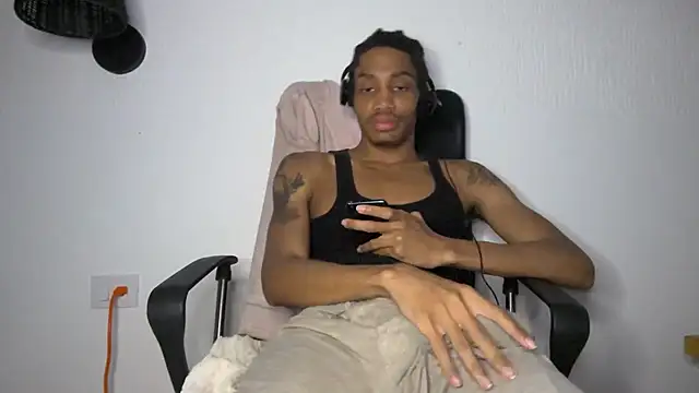 blackbulltitus's live room