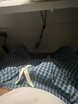 awesomemilkss webcam