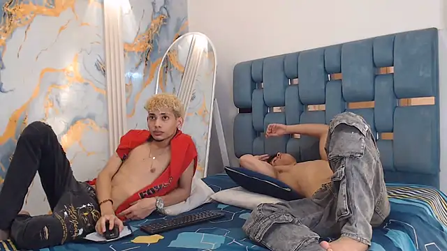 YOUNG_BOYS_HELL webcam