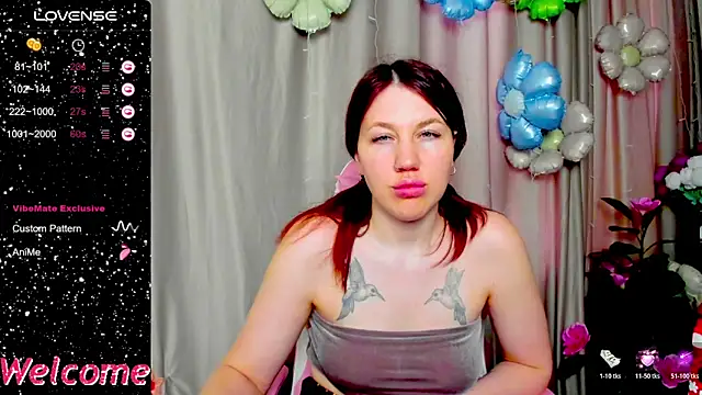 Arya_Curves webcam