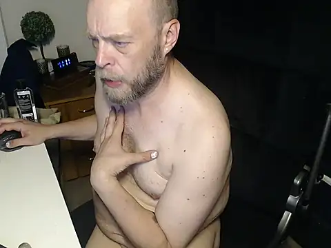 daveletsplay webcam