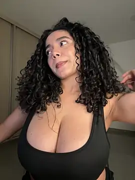 curlyierr (F young) - Deep throat sloppy and drool boobs