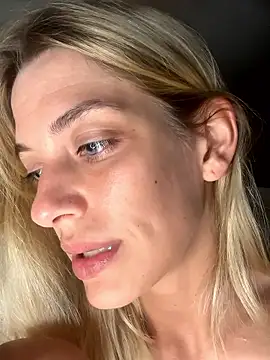 Bellalolahot