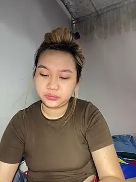 Almira6868 webcam
