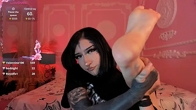 Kat_VonDe webcam
