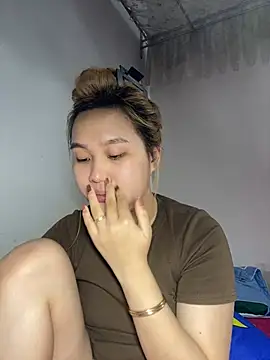 Almira6868 webcam
