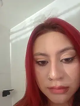 Watch Scarlet_garnet live on EroticFlix - High definition streams