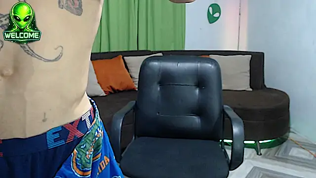 alpha_zom
