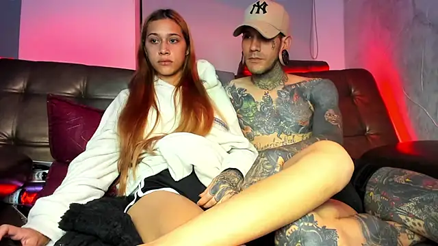 cleoo_jhonny - Cleoo_jhonny's free webcam - UK Sex Cams