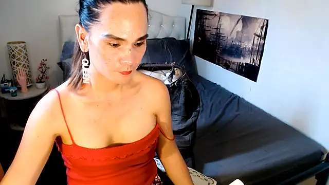 NinaDOM4CUM live sex cam