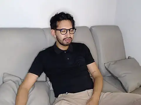 thomass1018 webcam