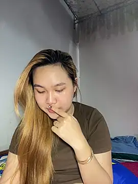 Almira6868 webcam